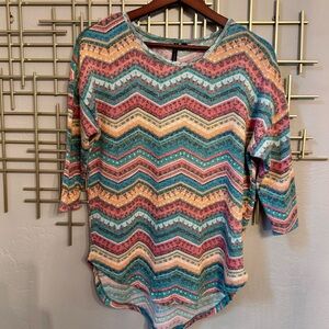 Boho Aztec Chevron Print Top Size Small Colorful 3/4 Sleeve